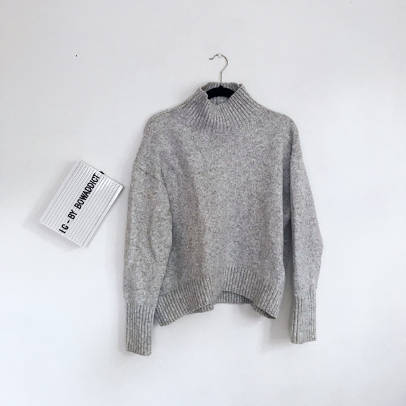 H&M Sweaters - [H&M] Gray High Mock Neck Chunky Sweater